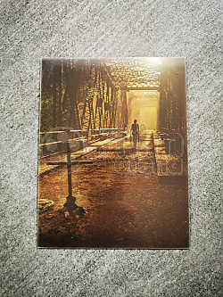 TICH� M�STO: ��st II - Lentikul�rn� 3D samolepka B